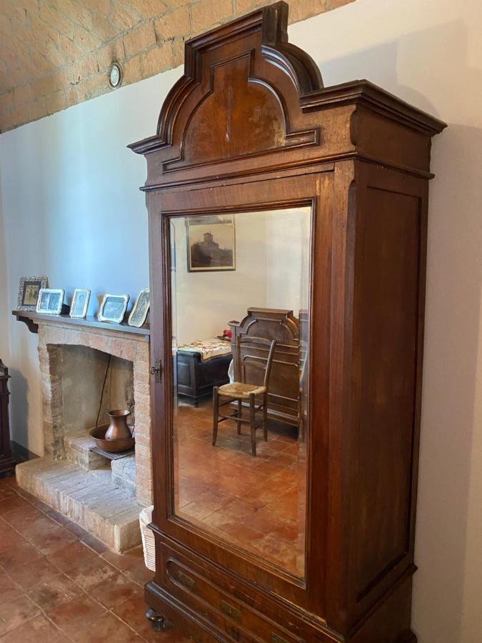 Gasthaus Torre Colombaia Salsomaggiore Terme Exterior foto
